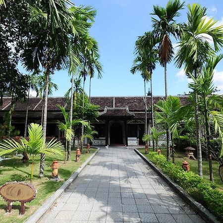 Thanh Noi Hotel Hue Bagian luar foto