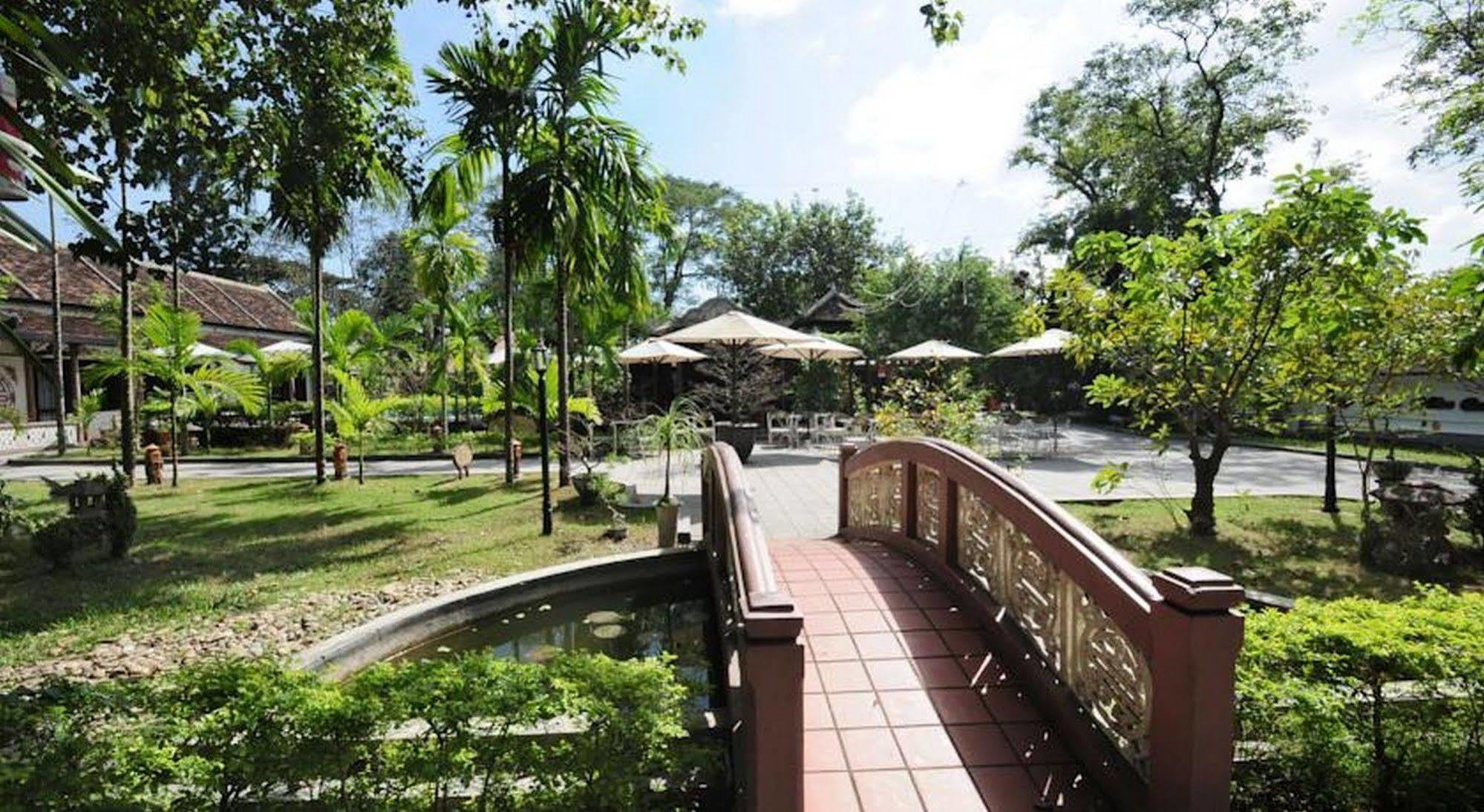 Thanh Noi Hotel Hue Bagian luar foto