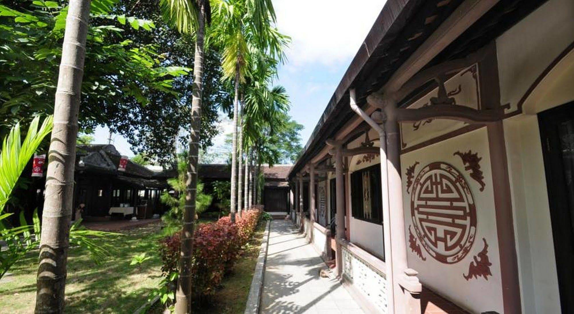 Thanh Noi Hotel Hue Bagian luar foto